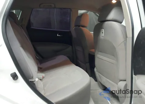 2014 Nissan Rogue Select S z USA, uszkodzony, nr VIN JN8AS5MT7EW608297